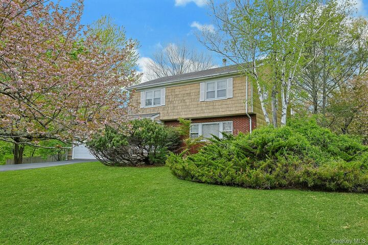 Property Photo:  110 Eastview Drive  NY 10595 