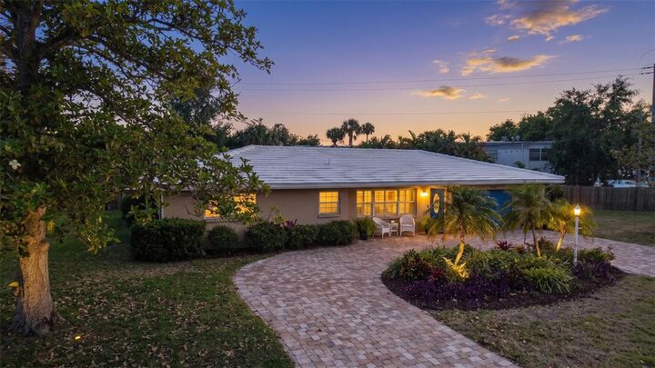 Property Photo:  3537 S School Avenue  FL 34239 