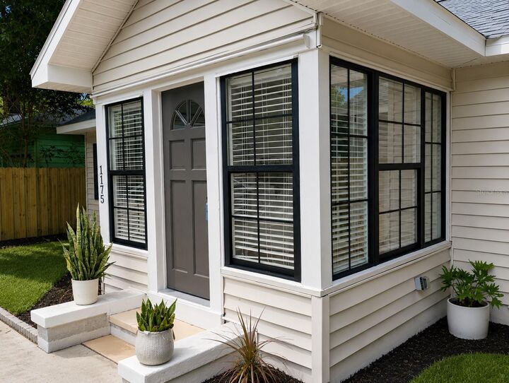 Property Photo: 1175 Highland Court N FL 33701