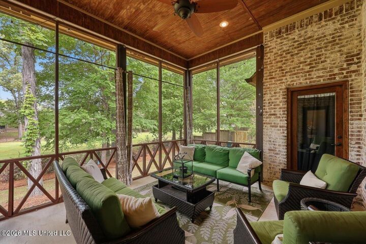 Property Photo: 107 Persimmon Place MS 39110