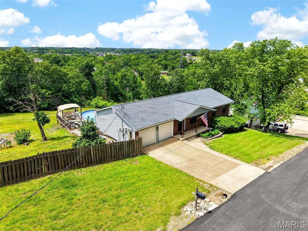 Property Photo: 2275 Grant Drive MO 63010