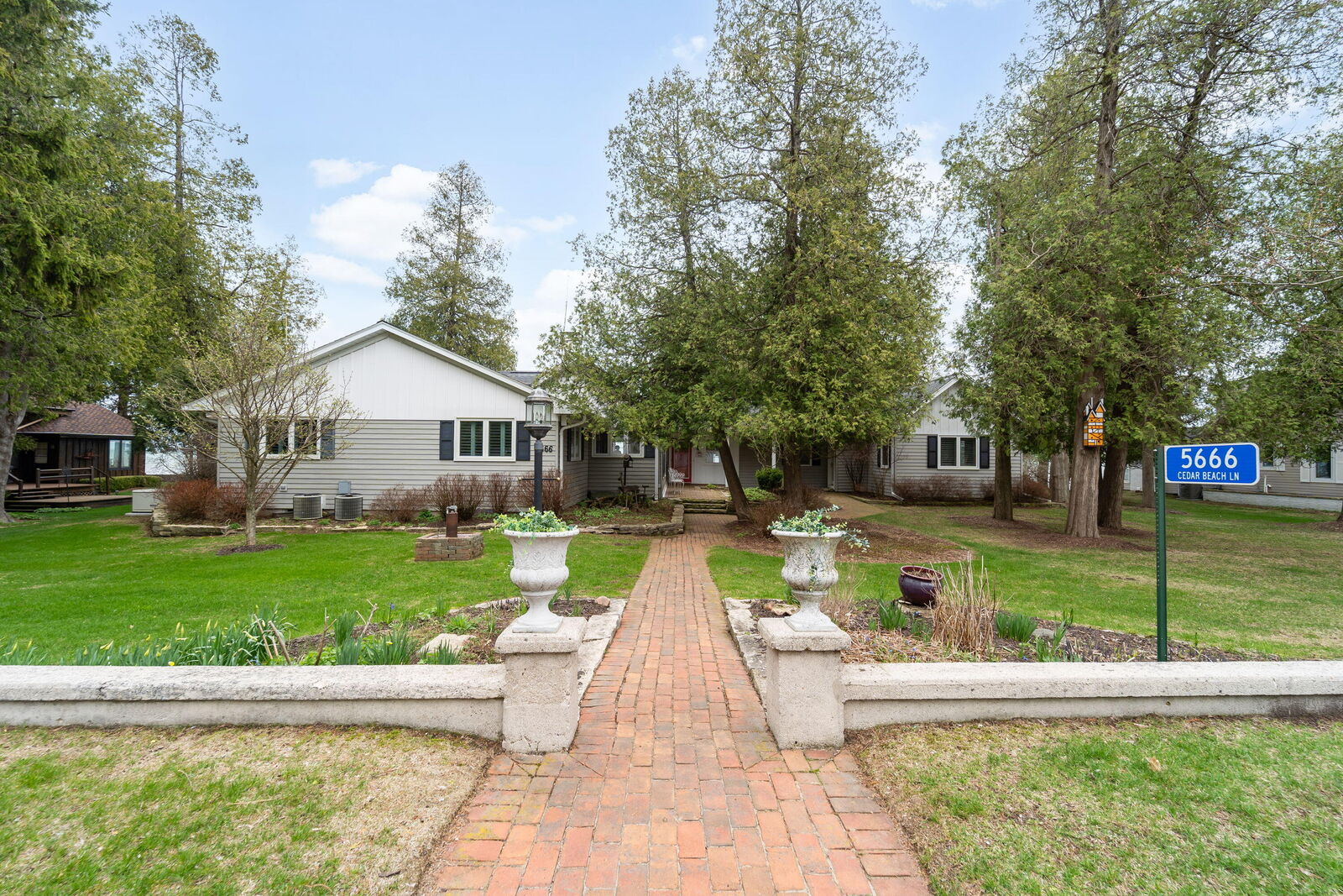 Property Photo:  5666 Cedar Beach Ln  WI 53004 