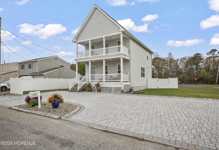 Property Photo:  5 Bahia Court  NJ 08723 