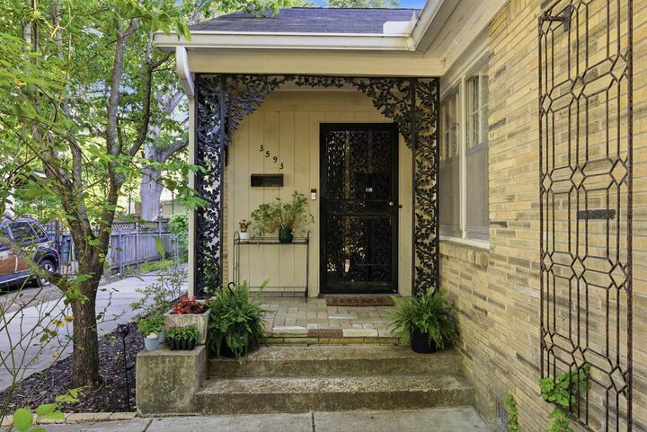 Property Photo:  3593 Southwood Ave  TN 38111 
