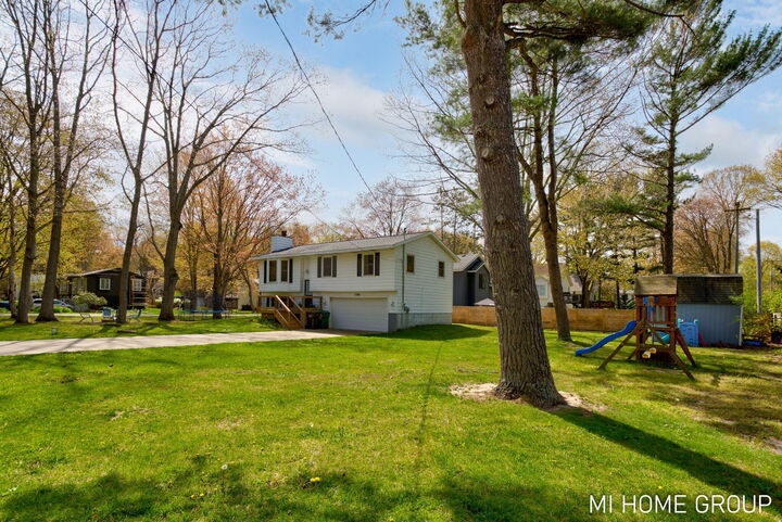 Property Photo:  17160 5th Street  MI 49424 