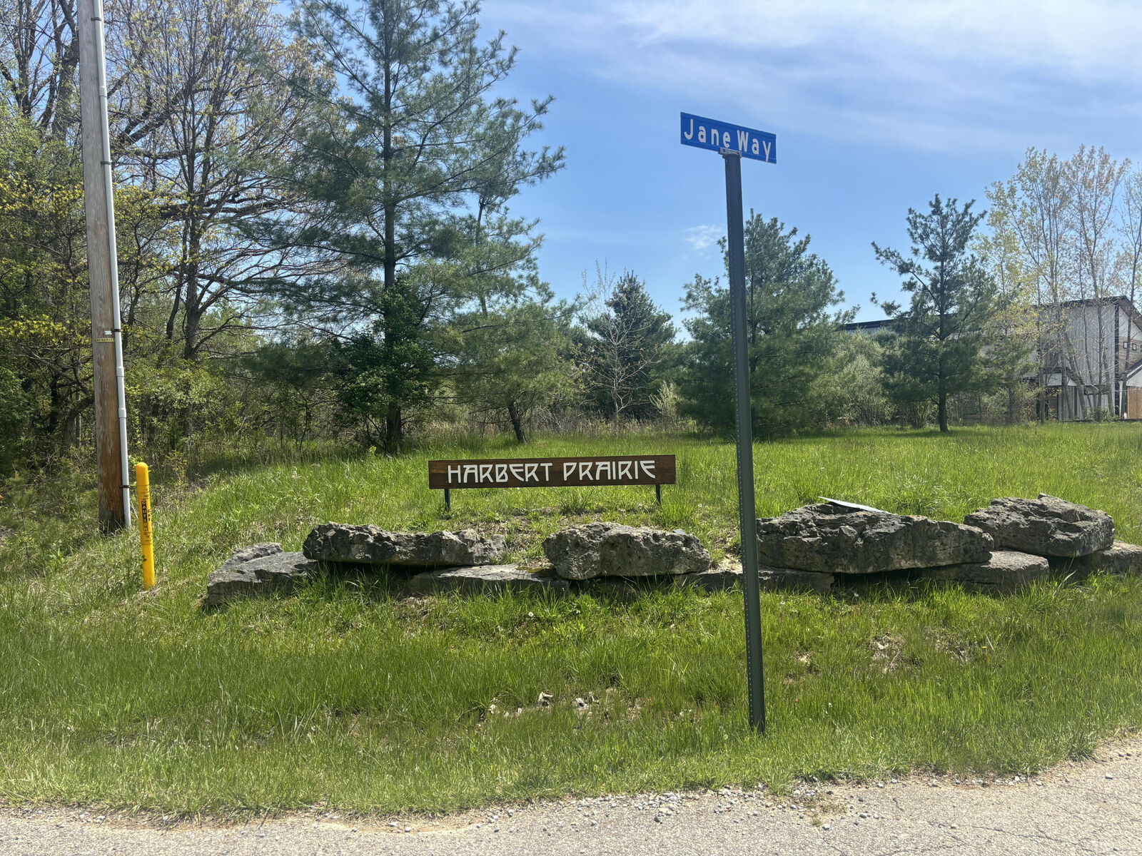 Property Photo:  Jane Way  MI 49125 