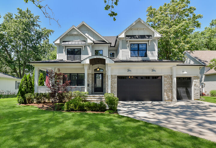 Property Photo: 625 N Loomis Street IL 60563