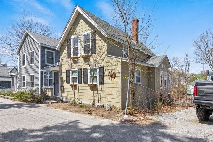 Property Photo:  22 Wesley Avenue  ME 04064 