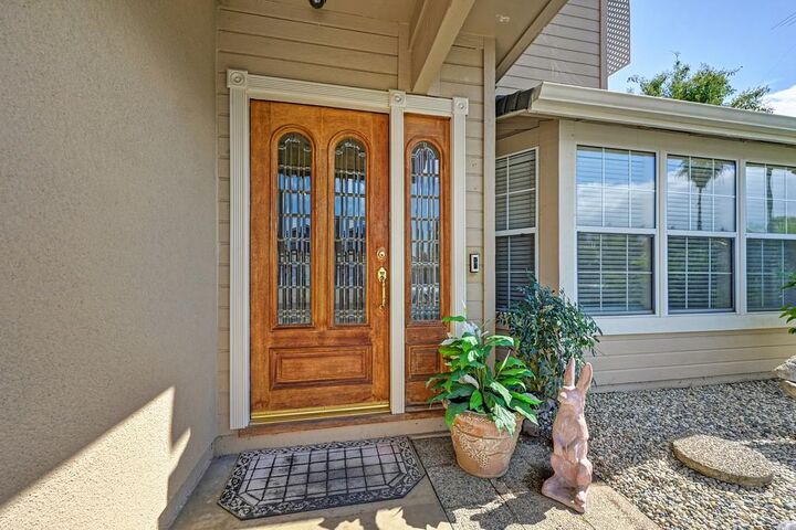 Property Photo:  9168 Starina Way  CA 95826 