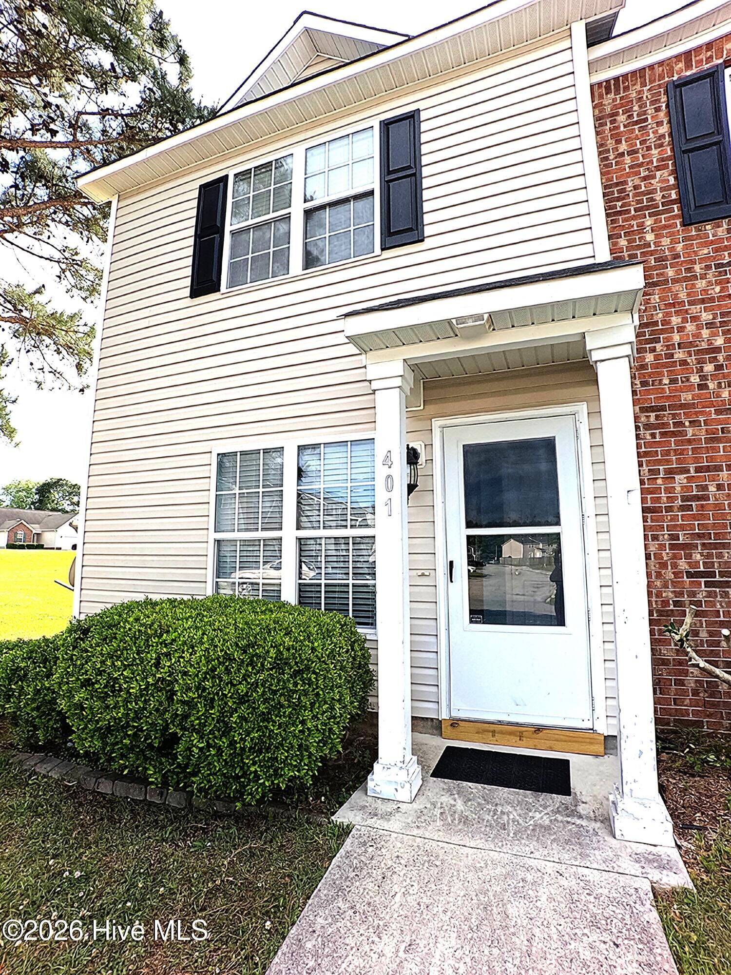 Property Photo:  401 Timberlake Trail  NC 28546 
