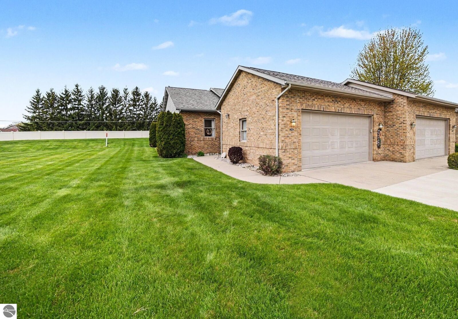 Property Photo:  2770 Sable Court 3  MI 48858 