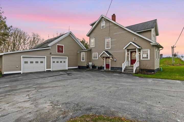Property Photo:  6852 Vt Rte 105  VT 05483 