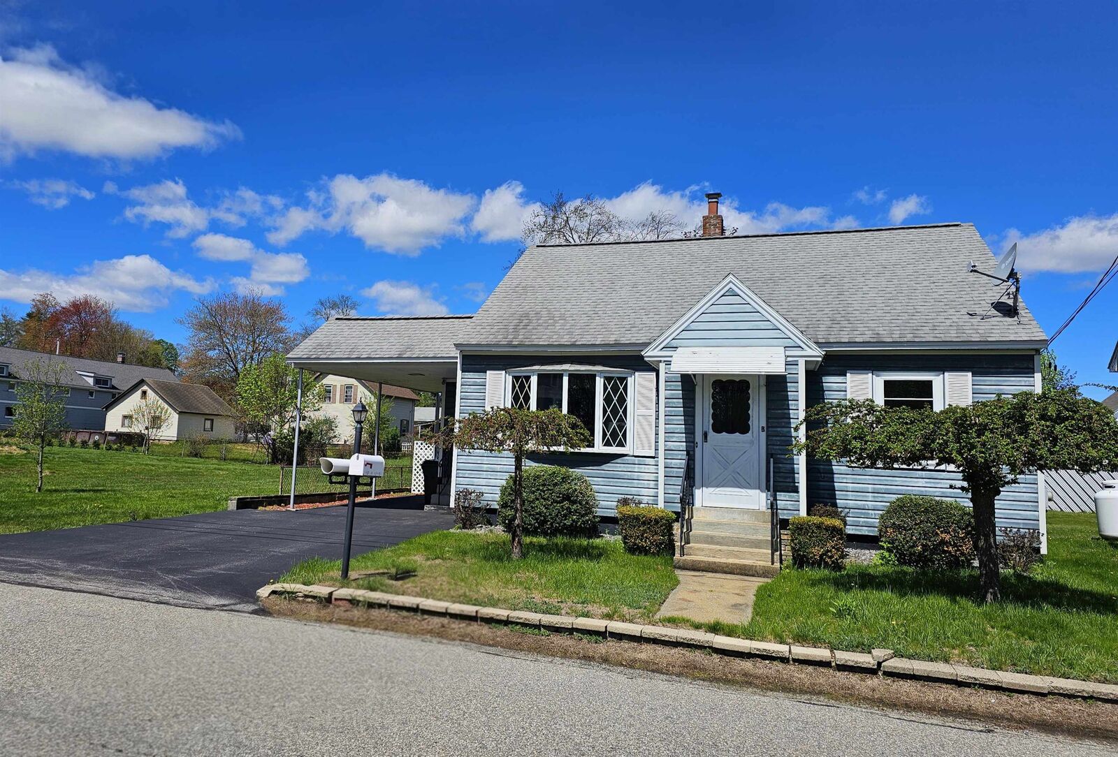 Property Photo: 8 Foch Street NH 03045