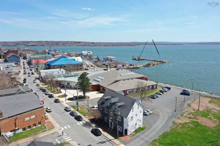 Property Photo: 123 Water Street NS B0K 1H0