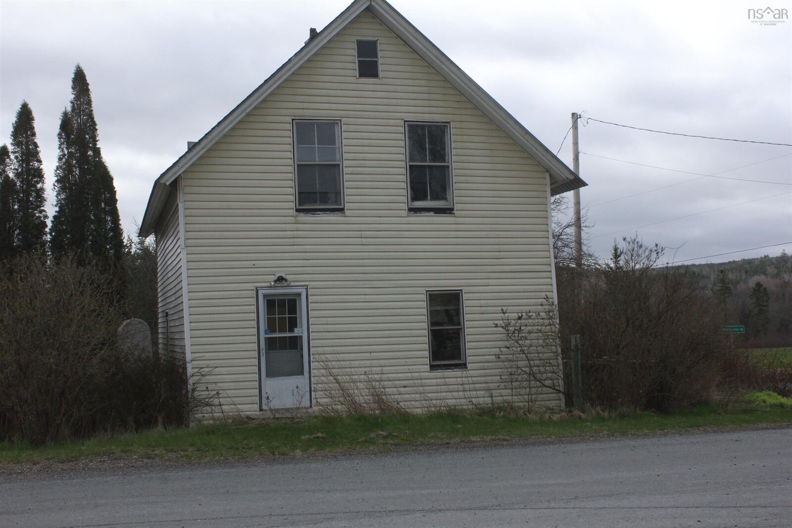 Property Photo:  4 Ridge Road  NS B0N 2P0 