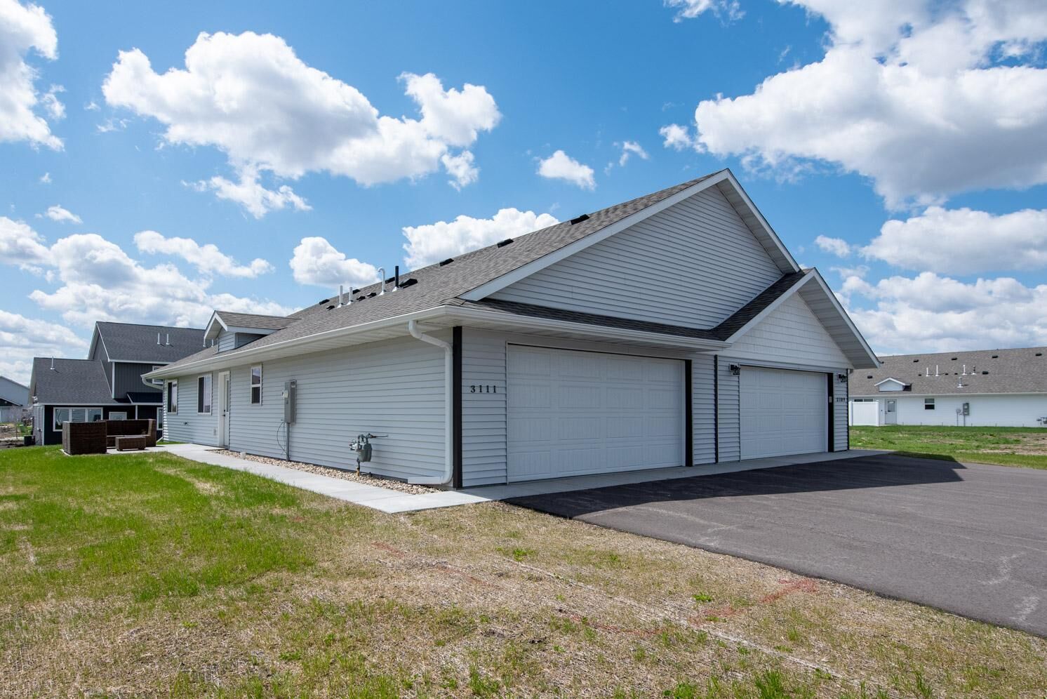 Property Photo:  3111 Scotch Lane  MN 56001 