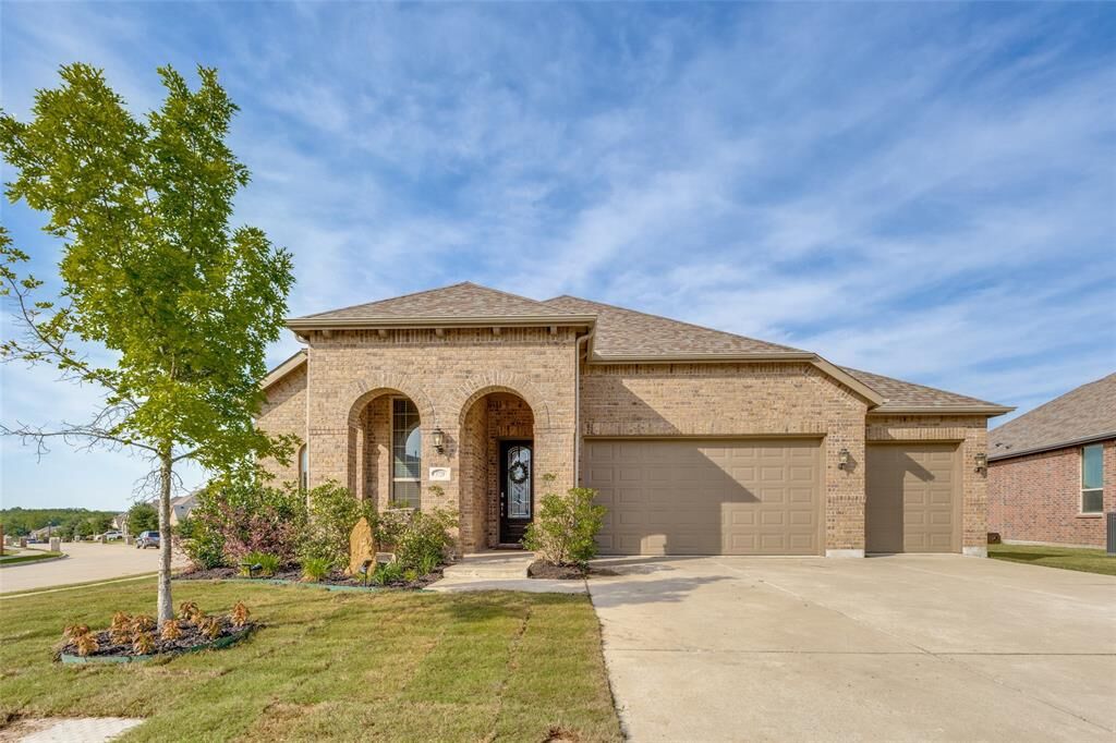 Property Photo: 3729 Fawn Meadow Trail TX 75020
