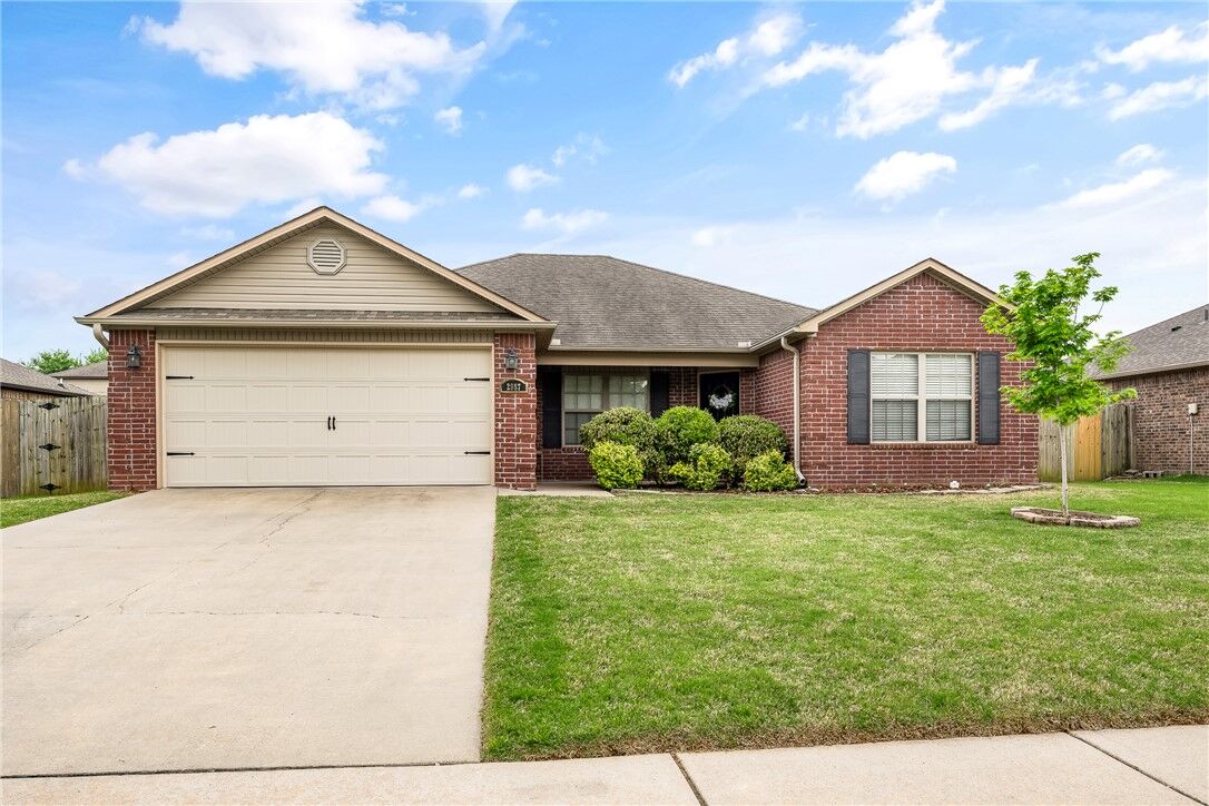 Property Photo:  2987 Willow Spring Court  AR 72762 