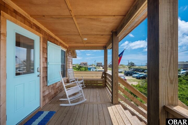 Property Photo:  104 E Soundside Road  NC 27959 