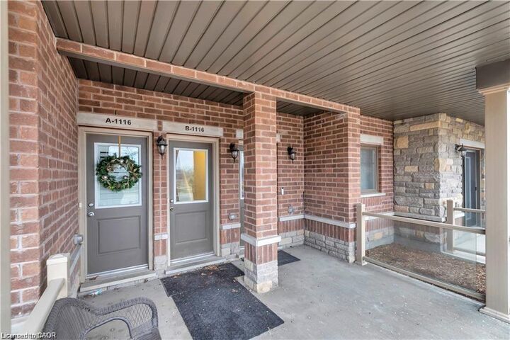 Property Photo:  1116 Fairway Road N B  ON N2A 0J3 