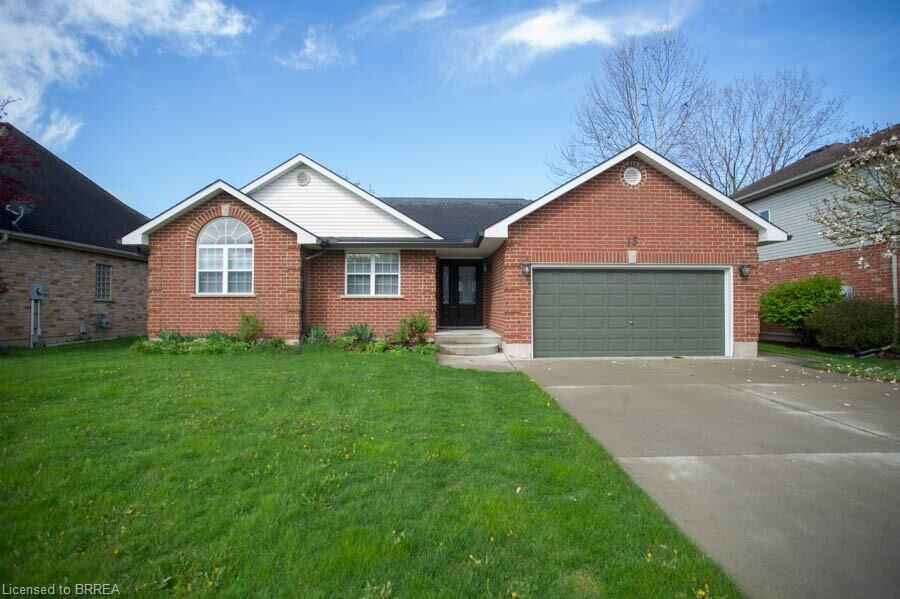 Property Photo:  15 Dogwood Drive  ON N4G 5S5 