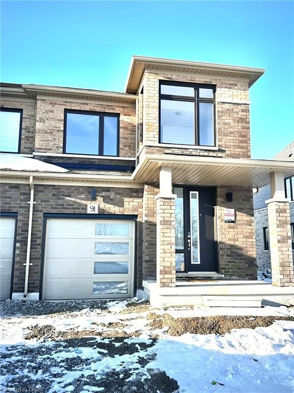 Property Photo:  91 Manuel Street  ON N5A 0M1 