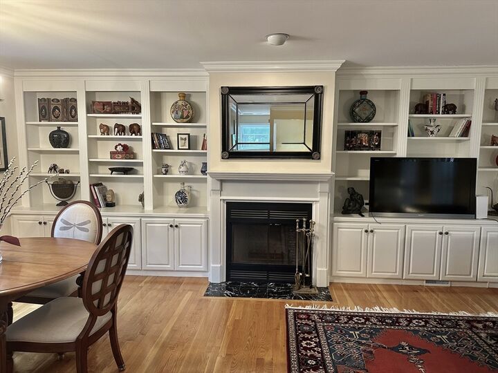 Property Photo:  96 Anderer Lane 5  MA 02132 