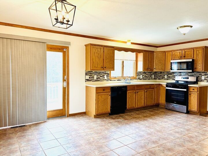 Property Photo:  1693 Main St A  MA 02190 