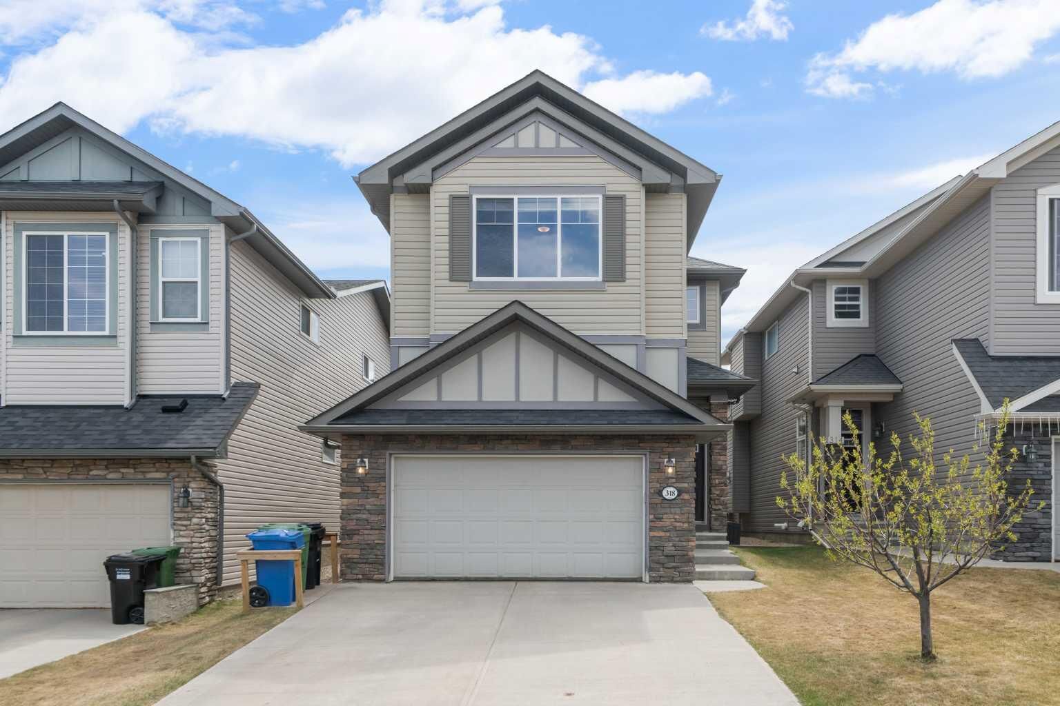 Property Photo:  318 Kincora Glen Rise NW  AB T3R 0B5 