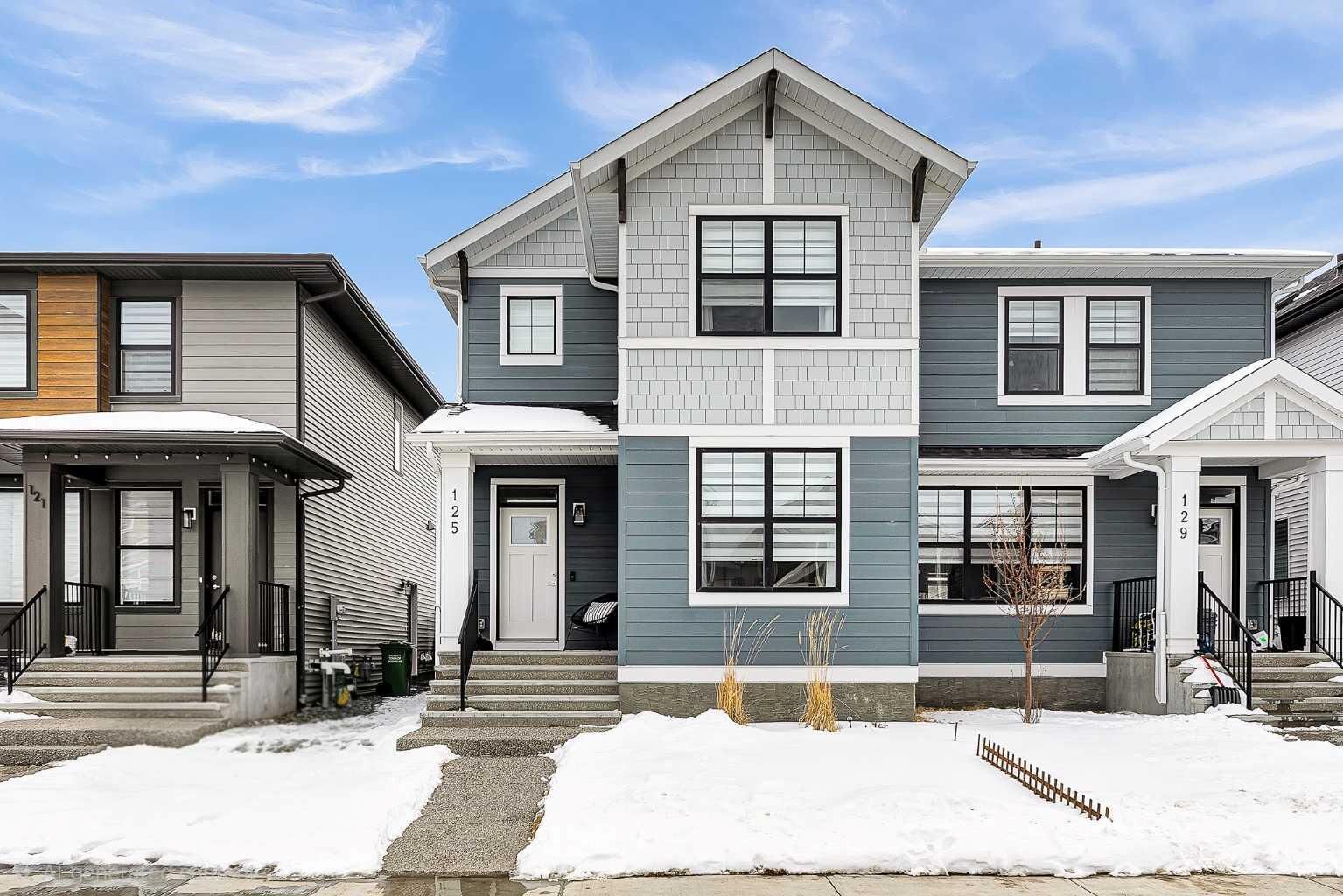 Property Photo:  125 Emberside Hollow  AB T4C 3E1 
