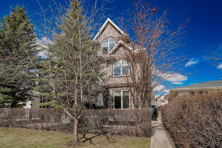 523 34 Street NW 1 — photo 1
