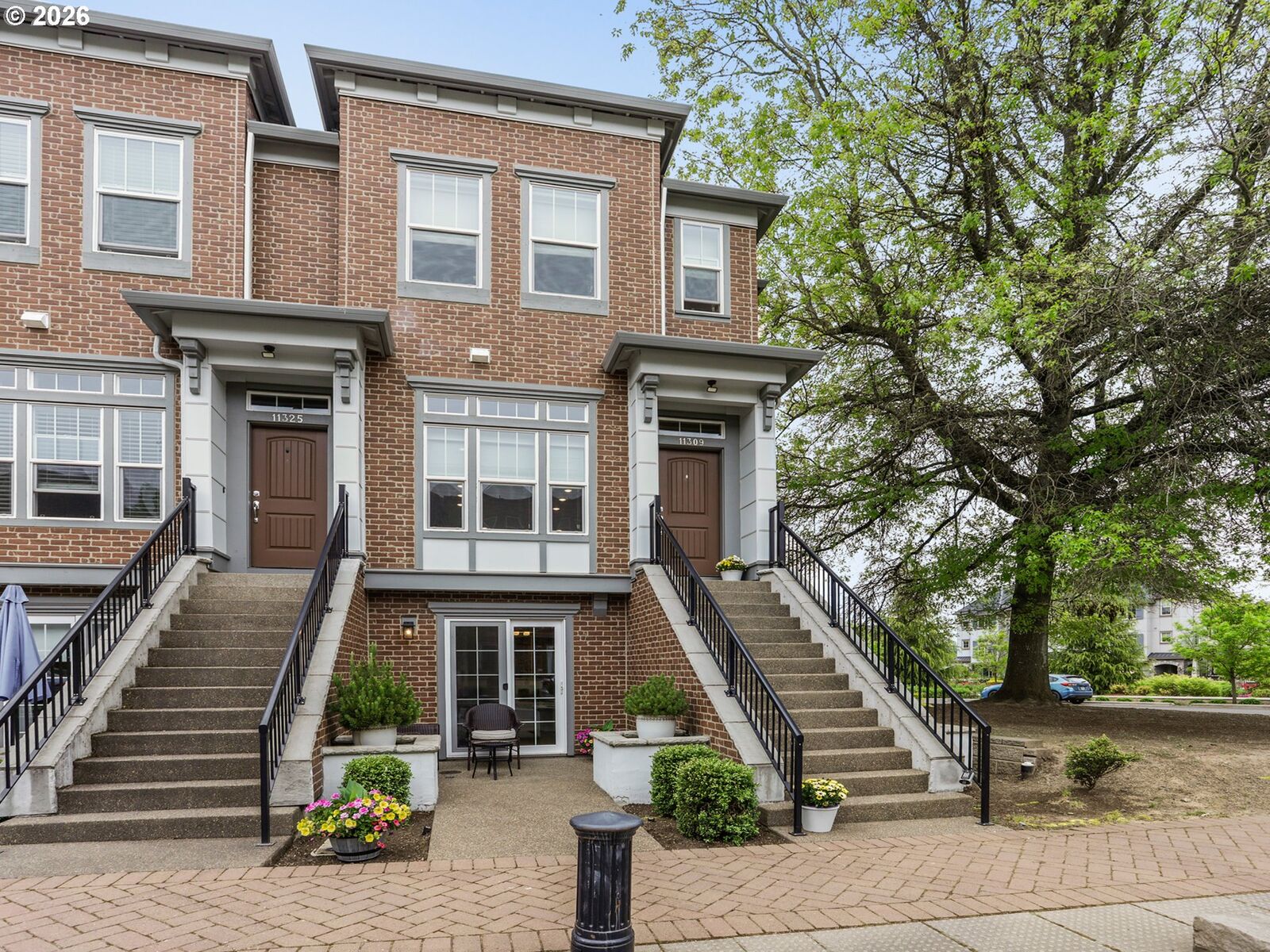 Property Photo:  11309 SW Mont Blanc St  OR 97070 