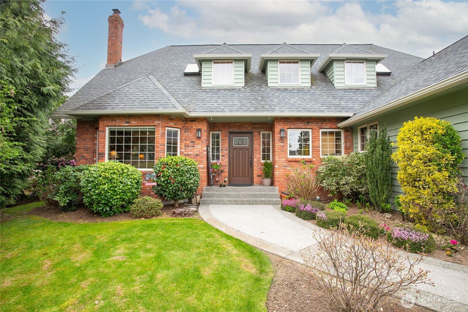 Property Photo:  1806  Fairview Court  WA 98264 