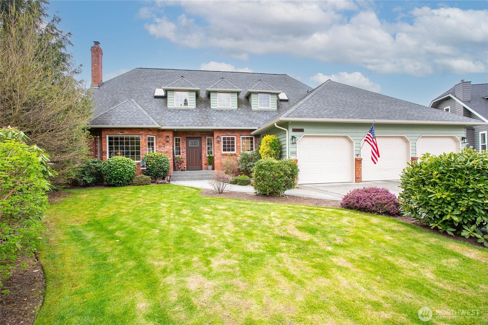 Property Photo: 1806 Fairview Court WA 98264