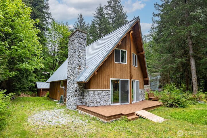 Property Photo:  6924  Baker Circle  WA 98244 