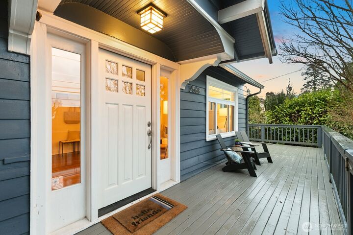 Property Photo:  2568  28th Avenue W  WA 98199 