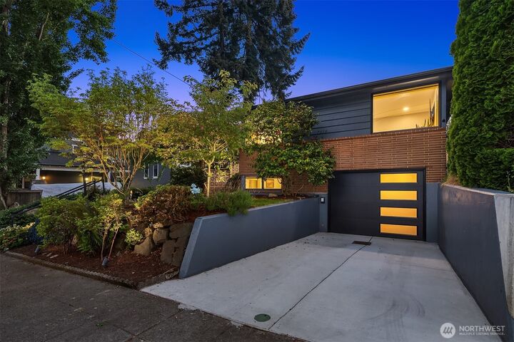 Property Photo:  7515  Bagley Avenue N  WA 98103 
