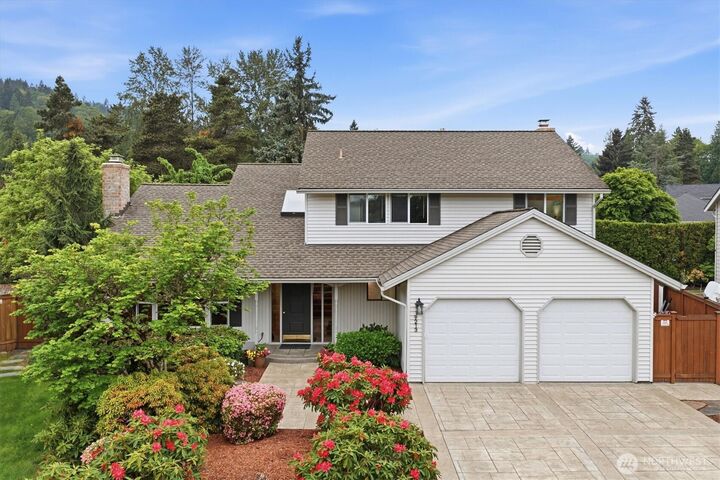 Property Photo: 19213 SE 46th Place WA 98027