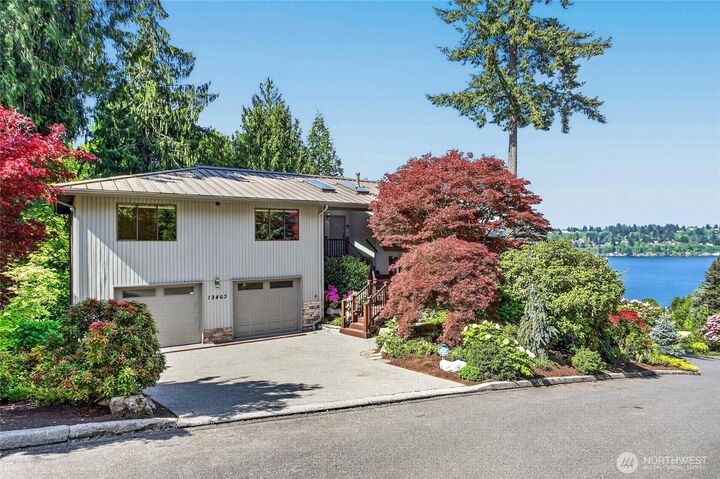 Property Photo:  13463  64th Terrace NE  WA 98034 