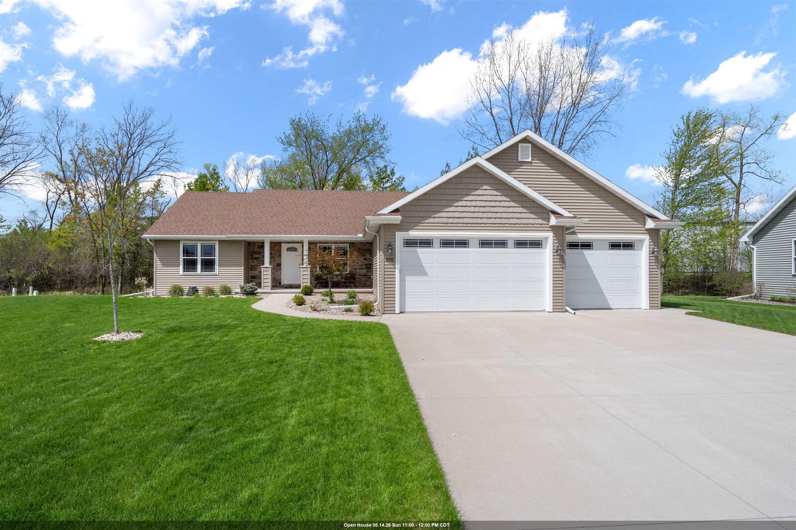 Property Photo:  2078 W Sugar Court  WI 54913-2306 