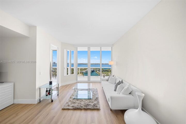 Property Photo:  4775 Collins Ave Ph4306  FL 33140 