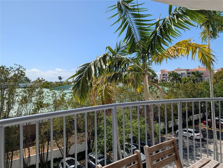 Property Photo:  210 Seaview Dr 405  FL 33149 