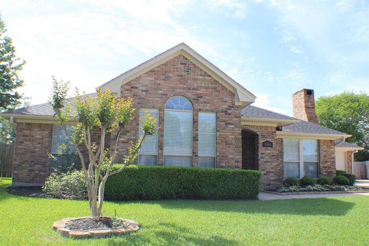 Property Photo: 5245 Timberline TX 77706