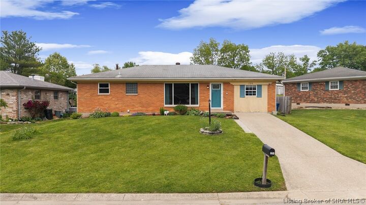 Property Photo:  724 Pennsylvania Avenue  IN 47172 