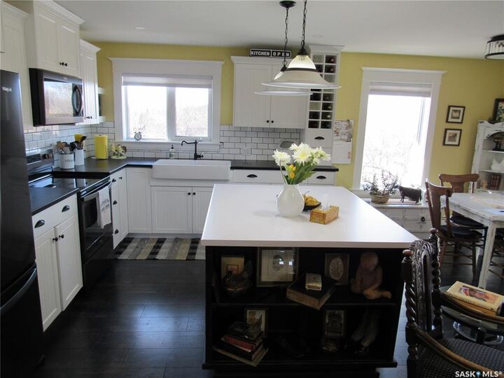 Property Photo: 210 3rd Avenue E 303 SK S0L 2V0