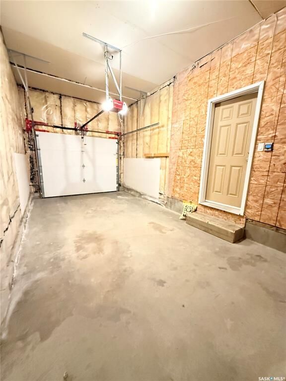 Property Photo: 602 Barber Crescent SK S4H 0M9