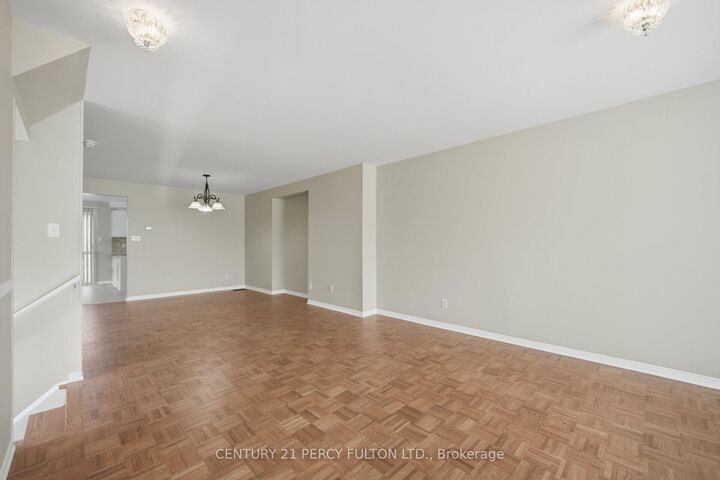 Property Photo: 3680 Brimley Road 18 ON M1V 5K7