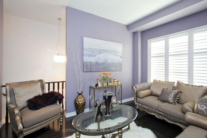 Property Photo: 41 Martinworth Lane ON L1Z 0L1