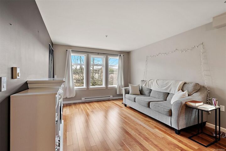 Property Photo:  655 Goldstream Ave 306  BC V9B 0G2 