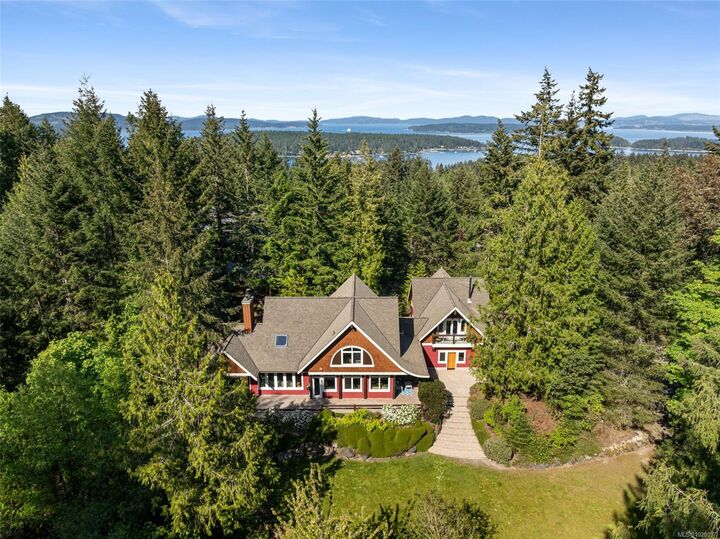 Property Photo:  1660 Hedgerow Pl  BC V8L 6B2 